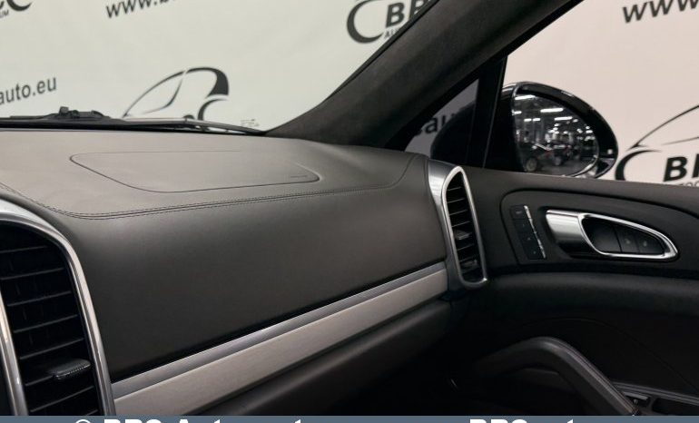 Porsche Cayenne Turbo V8 Automatas 2015 full