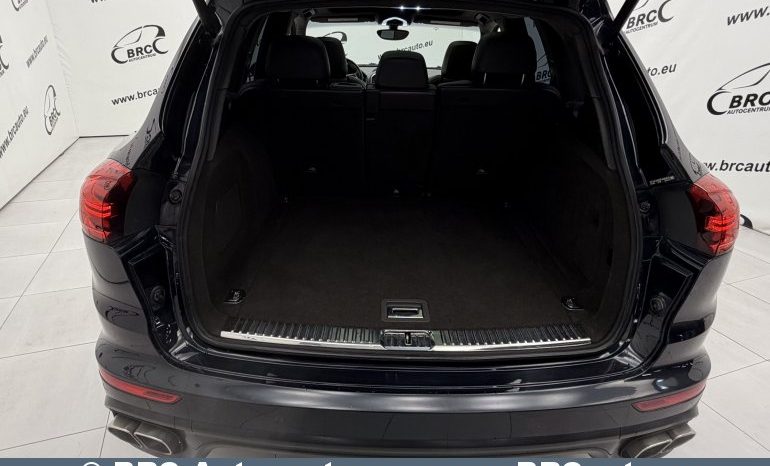 Porsche Cayenne Turbo V8 Automatas 2015 full