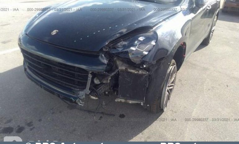 Porsche Cayenne Turbo V8 Automatas 2015 full