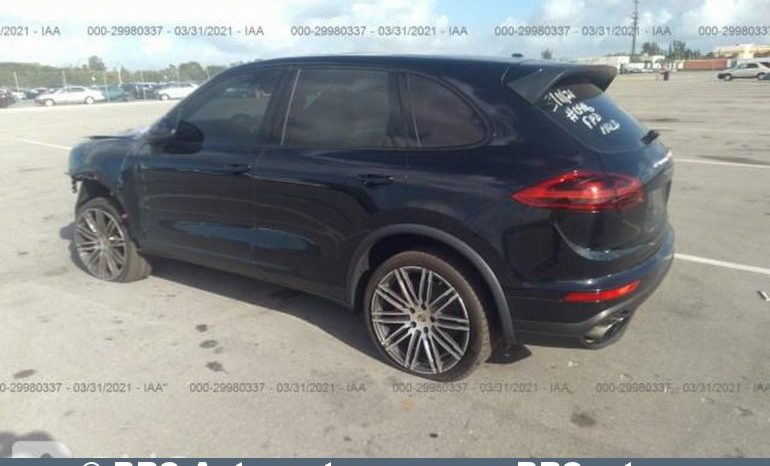 Porsche Cayenne Turbo V8 Automatas 2015 full