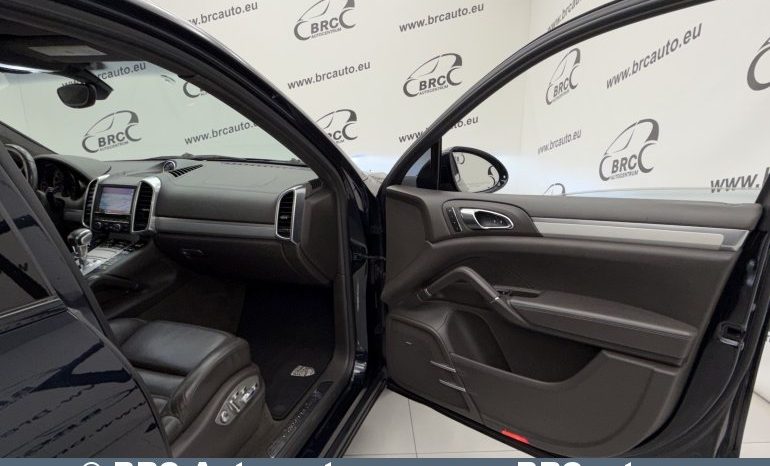 Porsche Cayenne Turbo V8 Automatas 2015 full