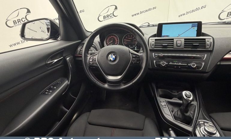 BMW 116 i Sport 2012 full