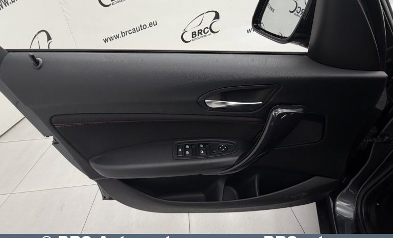 BMW 116 i Sport 2012 full