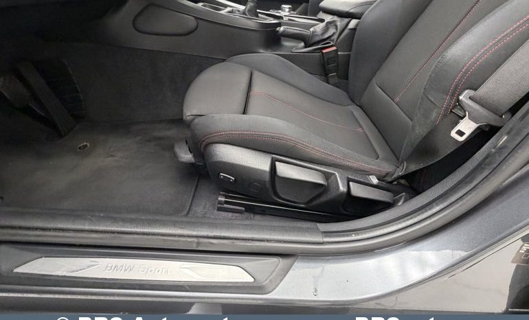 BMW 116 i Sport 2012 full