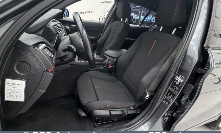 BMW 116 i Sport 2012 full