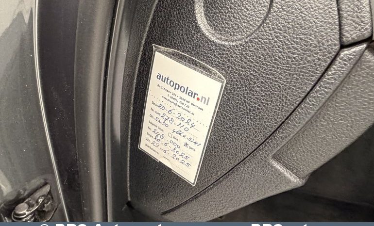 BMW 116 i Sport 2012 full