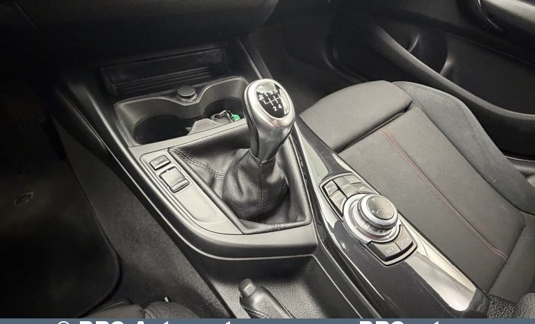 BMW 116 i Sport 2012 full