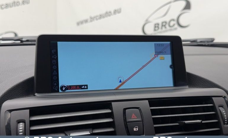 BMW 116 i Sport 2012 full