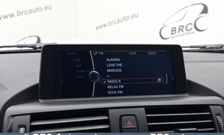 BMW 116 i Sport 2012 full