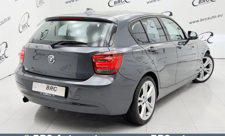 BMW 116 i Sport 2012 full