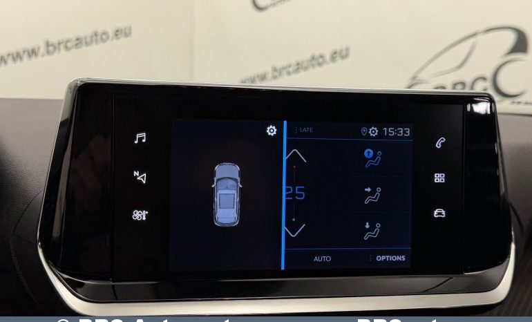 Peugeot 2008 1.2 PureTech 2023 full