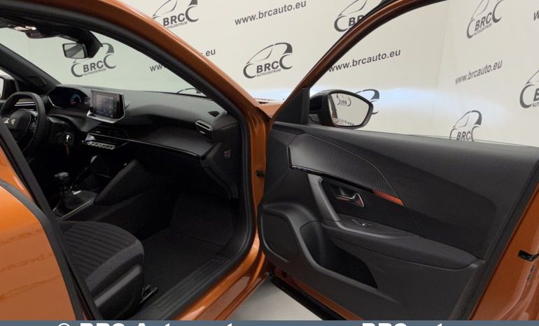 Peugeot 2008 1.2 PureTech 2023 full