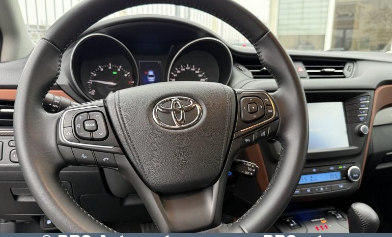 Toyota Avensis 2.0 Valvematic Automatas 2016 full