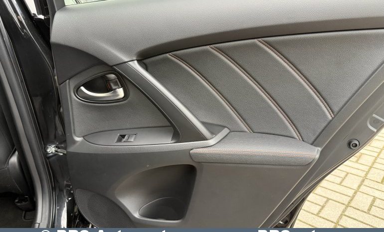 Toyota Avensis 2.0 Valvematic Automatas 2016 full