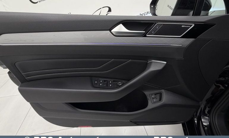 Volkswagen Passat GTE Variant 1.4 TSI Plug-in Hybrid 2020 full