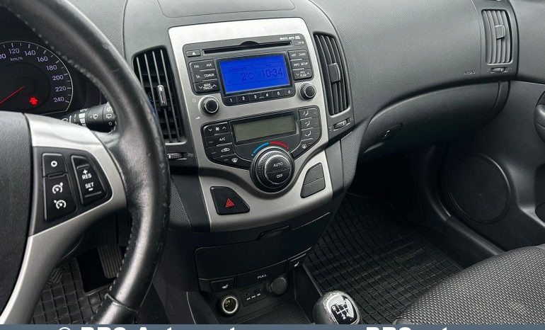 Hyundai i30 1.6 CRDi 2012 full