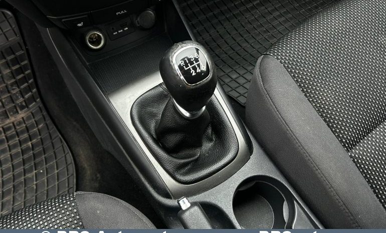 Hyundai i30 1.6 CRDi 2012 full