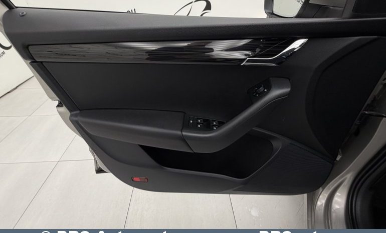 Skoda Octavia Combi 2.0TDI Automatas 2018 full