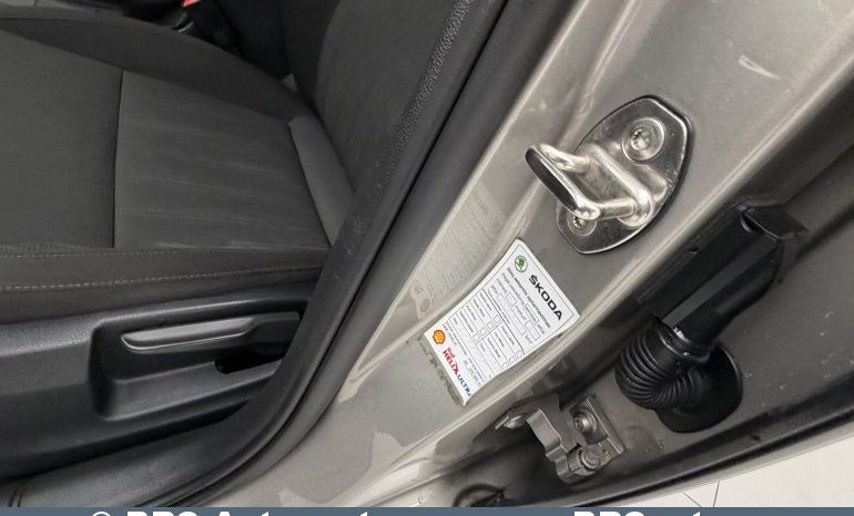 Skoda Octavia Combi 2.0TDI Automatas 2018 full