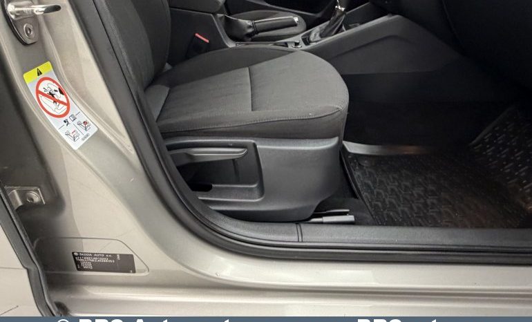 Skoda Octavia Combi 2.0TDI Automatas 2018 full