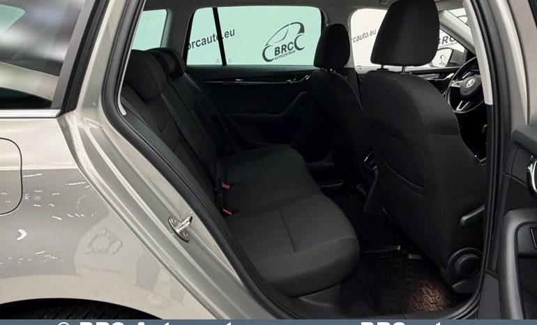 Skoda Octavia Combi 2.0TDI Automatas 2018 full