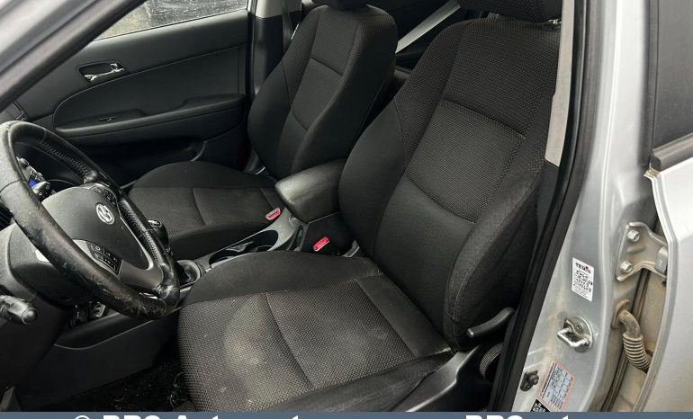 Hyundai i30 1.4i 2011 full