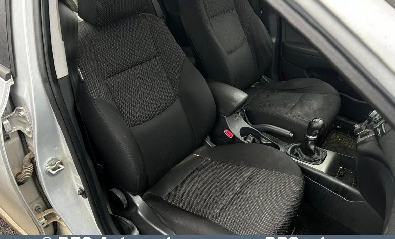 Hyundai i30 1.4i 2011 full