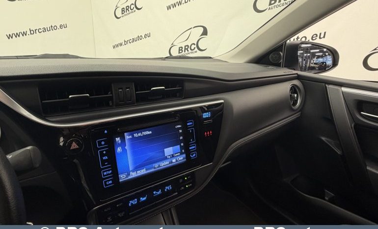 Toyota Corolla Sedan 1.6i Valvematic 2018 full