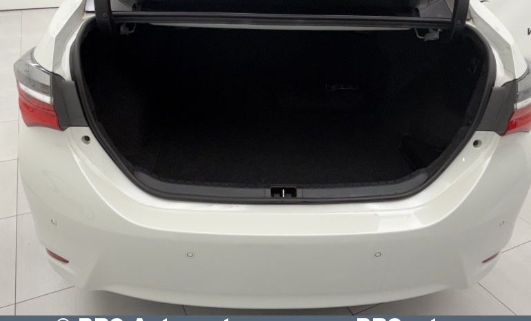 Toyota Corolla Sedan 1.6i Valvematic 2018 full