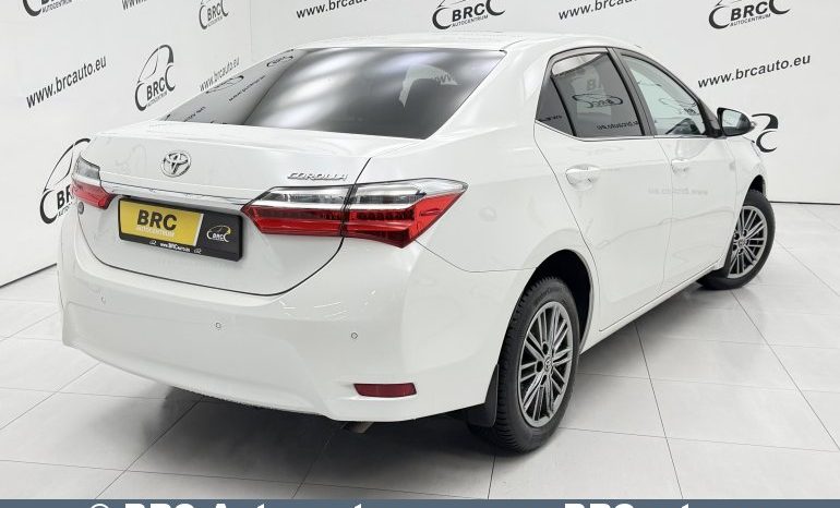 Toyota Corolla Sedan 1.6i Valvematic 2018 full