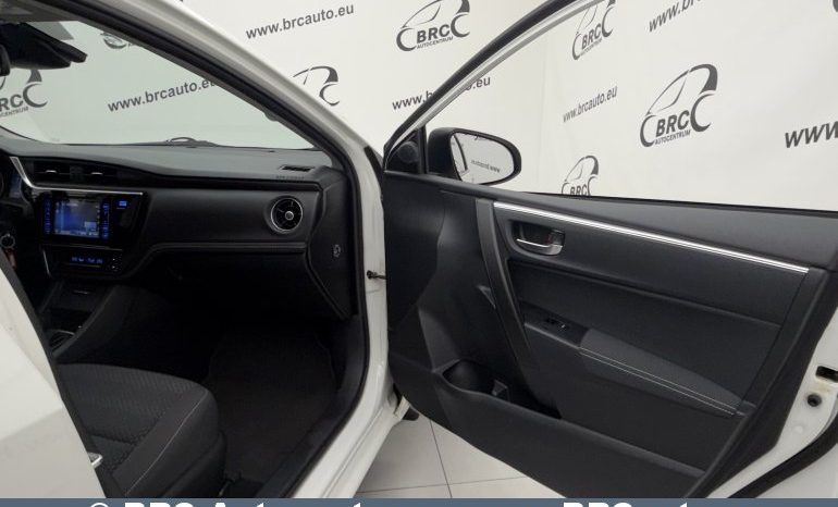 Toyota Corolla Sedan 1.6i Valvematic 2018 full