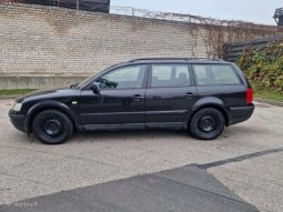 Volkswagen Passat 1999 full