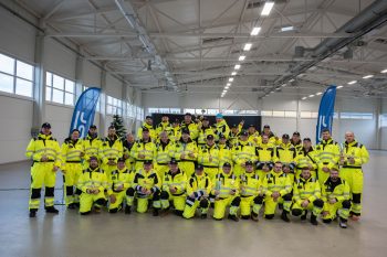 Kalėdinio slalomo varžybų dalyviai, organizatorių nuotr.