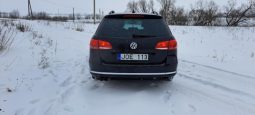 Volkswagen Passat 2011 full