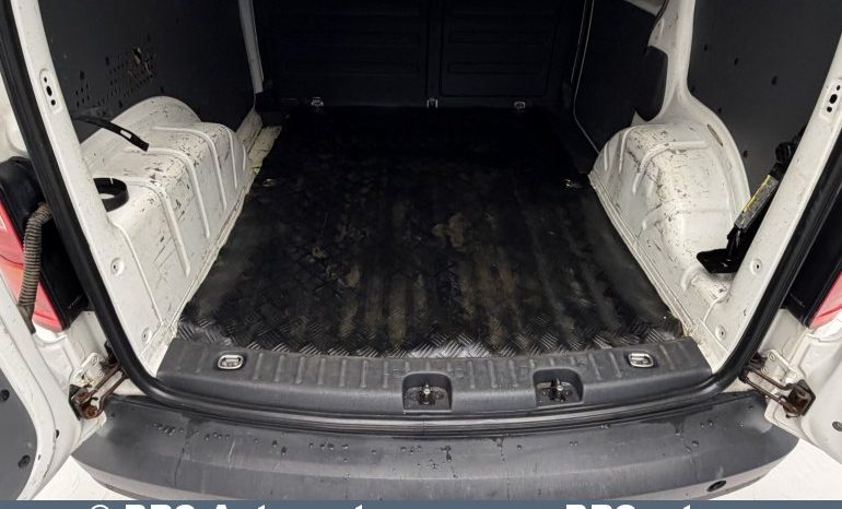 Volkswagen Caddy 2.0 TDI 2015 full