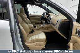 Porsche Cayenne 3.0d V6 4WD Automatas 2015 full
