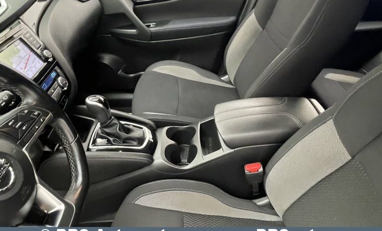 Nissan Qashqai 1.3 DIG-T Automatas 2020 full