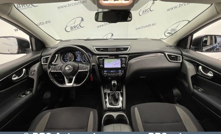 Nissan Qashqai 1.3 DIG-T Automatas 2020 full