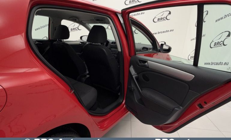 Volkswagen Golf 1.6 TDI Trendline 2012 full