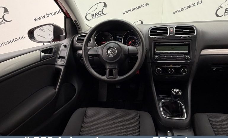 Volkswagen Golf 1.6 TDI Trendline 2012 full