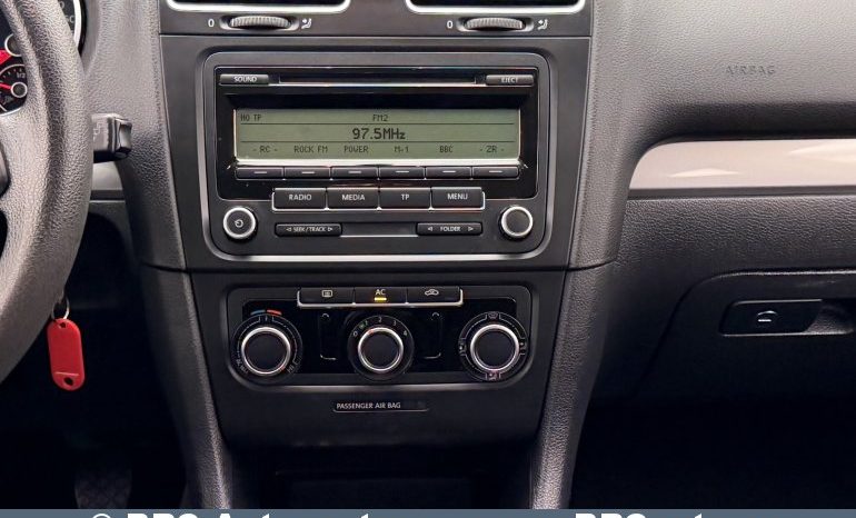 Volkswagen Golf 1.6 TDI Trendline 2012 full