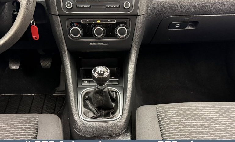 Volkswagen Golf 1.6 TDI Trendline 2012 full