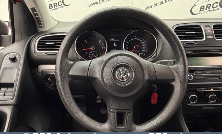 Volkswagen Golf 1.6 TDI Trendline 2012 full