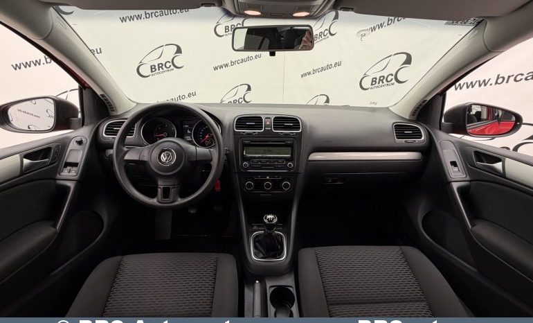 Volkswagen Golf 1.6 TDI Trendline 2012 full