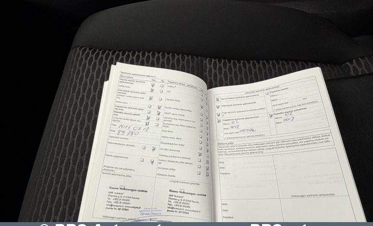 Volkswagen Golf 1.6 TDI Trendline 2012 full