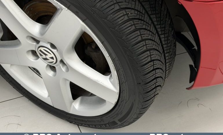 Volkswagen Golf 1.6 TDI Trendline 2012 full