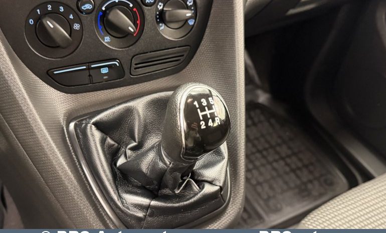 Ford Tourneo Connect 1.5 TDCi 2016 full