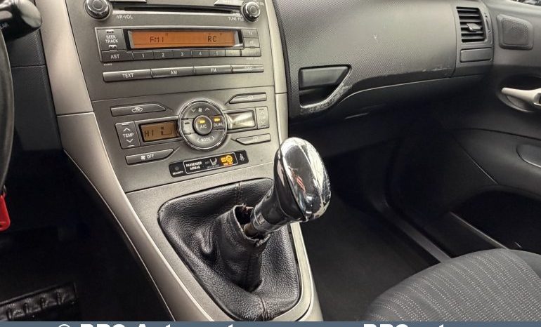 Toyota Auris 1.4 D-4D Linea Sol 2008 full