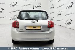 Toyota Auris 1.4 D-4D Linea Sol 2008 full