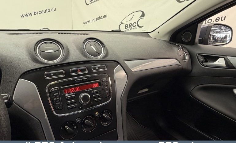 Ford Mondeo 1.6i Trend 2013 full